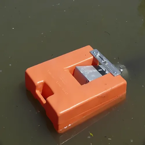 Fol-Da-Tank Poly Floating Dock Strainer, 3" Self-Leveling 