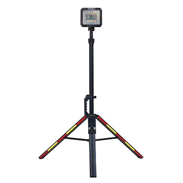 Command Light Trident Tripod LED w/ AC Charger Shore Pwr 